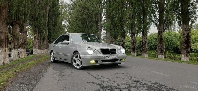Mercedes E 240 2000, 266,053 km - 2.6 l - Zaqatala