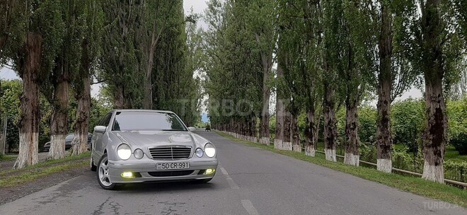 Mercedes E 240 2000, 266,053 km - 2.6 l - Zaqatala