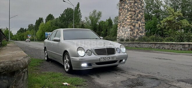 Mercedes E 240 2000, 266,053 km - 2.6 l - Zaqatala