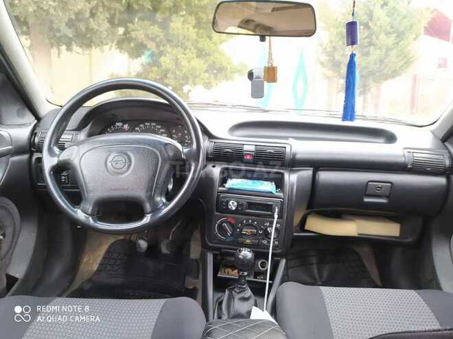 Opel Astra 1993, 232,152 km - 1.6 л - Bakı