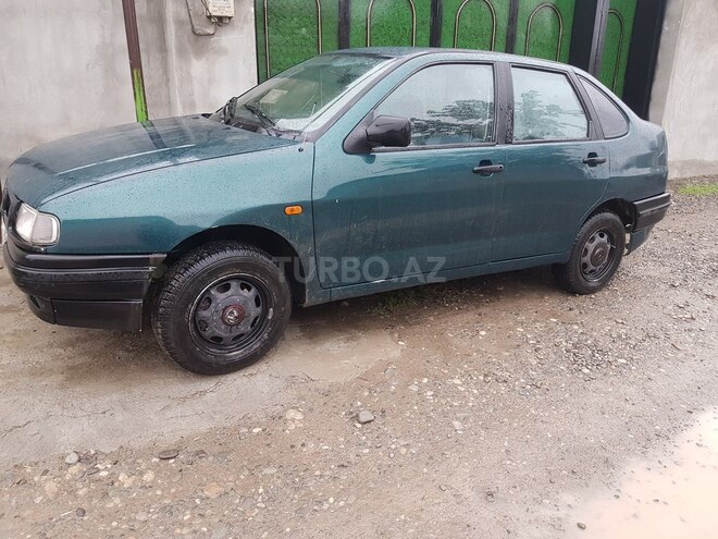Volkswagen Polo 1995, 274,570 km - 1.5 l - Bərdə