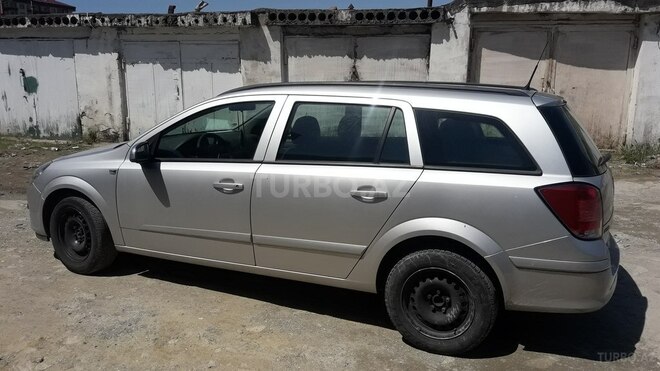 Opel Astra 2009, 178,000 km - 1.3 l - Bakı