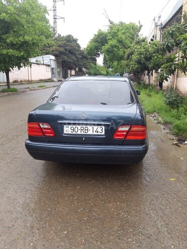 Mercedes E 200 1996, 180,000 km - 2.0 л - Gəncə