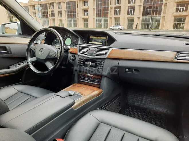 Mercedes E 350 2009, 135,000 km - 3.5 l - Bakı