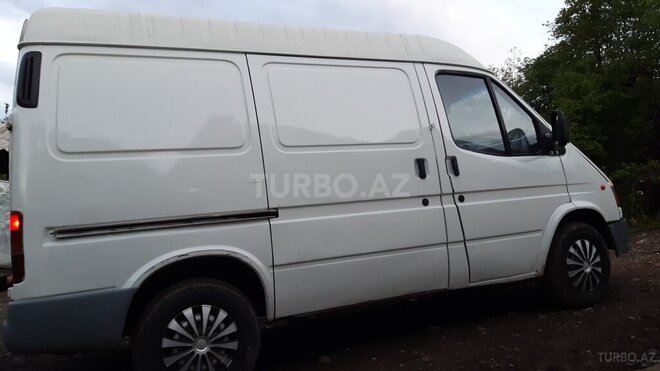 Ford Transit 2000, 304,021 km - 2.5 л - Tovuz