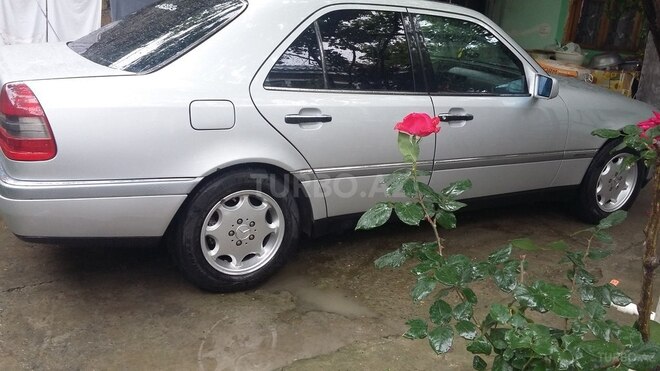 Mercedes C 180 1996, 236,000 km - 1.8 l - Mingəçevir