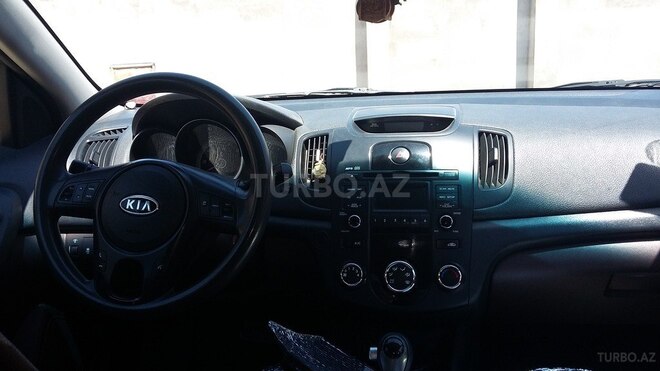 Kia Cerato 2010, 215,210 km - 2.0 l - Bakı