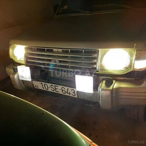 Mitsubishi Pajero 1993, 135,871 km - 2.5 l - Salyan