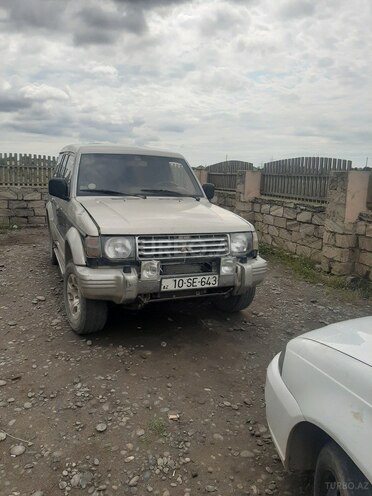 Mitsubishi Pajero 1993, 135,871 km - 2.5 l - Salyan
