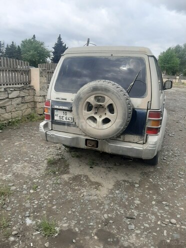 Mitsubishi Pajero 1993, 135,871 km - 2.5 l - Salyan