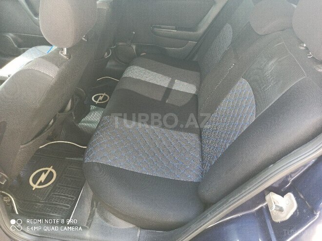 Opel Astra 2000, 300,000 km - 1.6 l - Bakı