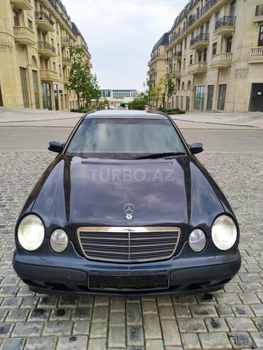 Mercedes E 220 2000, 388,000 km - 2.2 л - Bakı