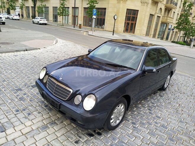 Mercedes E 220 2000, 388,000 km - 2.2 л - Bakı