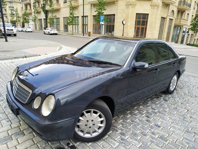 Mercedes E 220 2000, 388,000 km - 2.2 л - Bakı