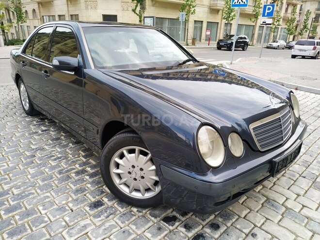 Mercedes E 220 2000, 388,000 km - 2.2 л - Bakı