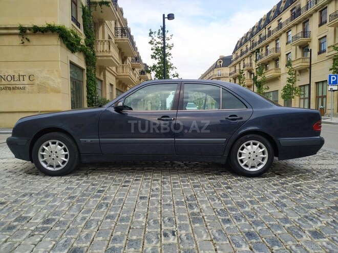 Mercedes E 220 2000, 388,000 km - 2.2 л - Bakı
