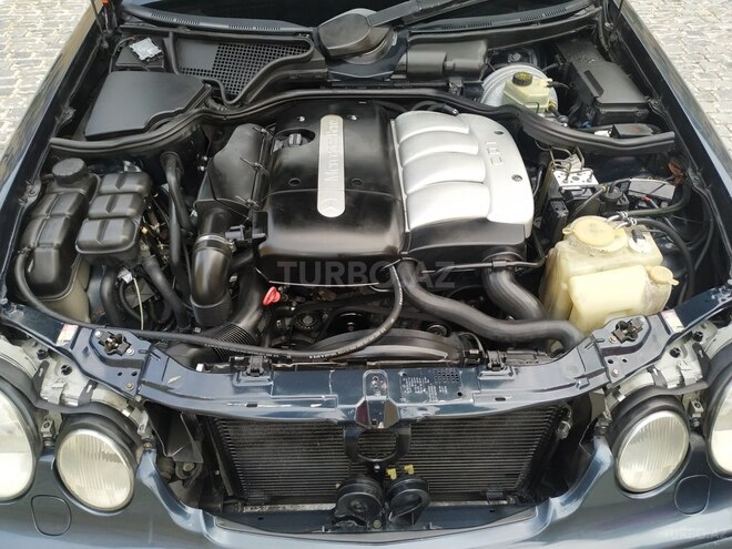 Mercedes E 220 2000, 388,000 km - 2.2 л - Bakı