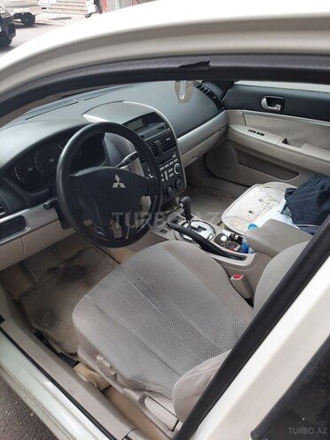 Mitsubishi Galant 2008, 295,000 km - 2.4 l - Bakı