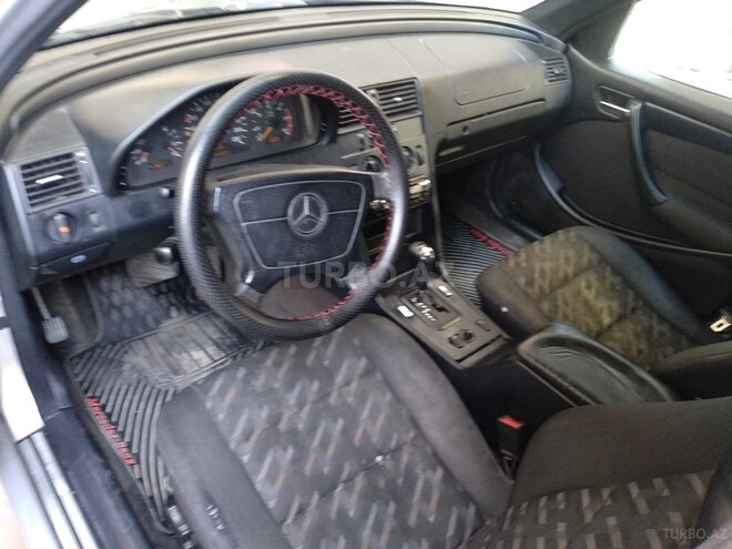 Mercedes C 220 1998, 284,000 km - 2.2 l - Sumqayıt
