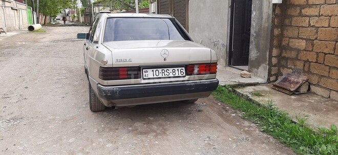 Mercedes 190 1990, 500,000 km - 2.0 л - Xudat