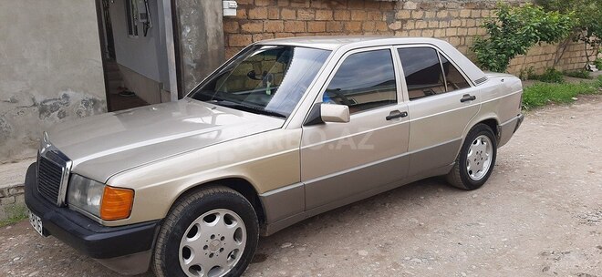 Mercedes 190 1990, 500,000 km - 2.0 л - Xudat