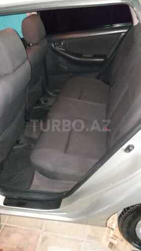 Toyota Corolla 2004, 185,000 km - 1.4 l - Bakı
