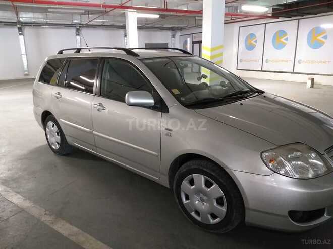 Toyota Corolla 2004, 185,000 km - 1.4 l - Bakı