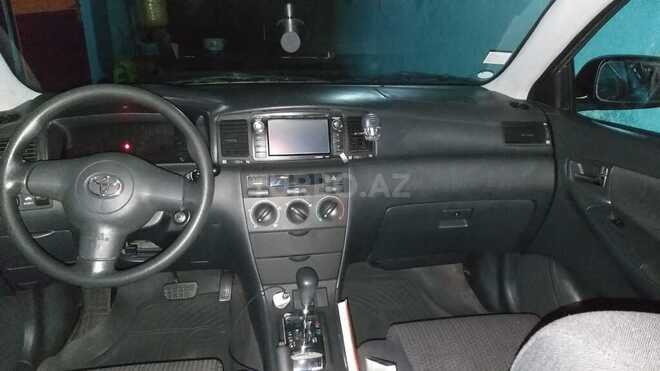 Toyota Corolla 2004, 185,000 km - 1.4 l - Bakı