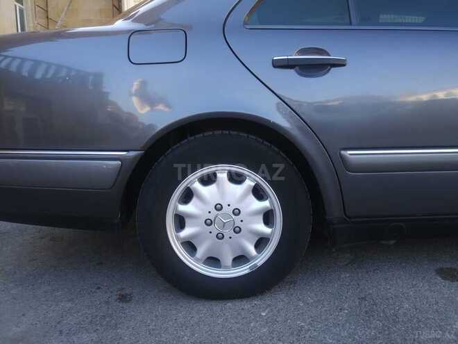 Mercedes E 200 1997, 307,000 km - 2.0 l - Bakı