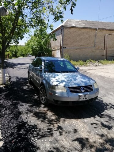 Volkswagen Passat 2002, 164,000 km - 1.8 l - Şamaxı