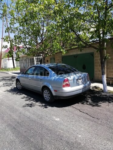 Volkswagen Passat 2002, 164,000 km - 1.8 l - Şamaxı