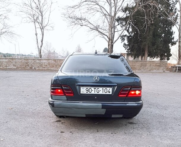 Mercedes E 220 1999, 404,000 km - 2.2 l - Gəncə