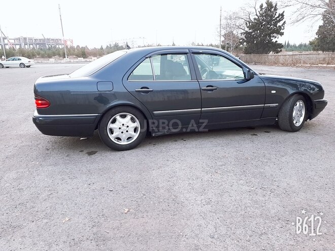 Mercedes E 220 1999, 404,000 km - 2.2 l - Gəncə