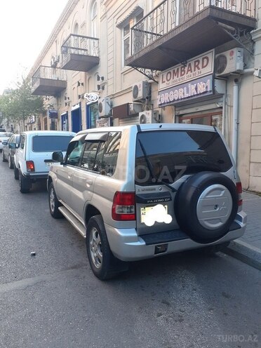 Mitsubishi Pajero io 2001, 267,000 km - 2.0 l - Bakı