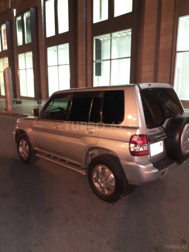Mitsubishi Pajero io 2001, 267,000 km - 2.0 l - Bakı