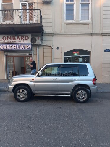 Mitsubishi Pajero io 2001, 267,000 km - 2.0 l - Bakı