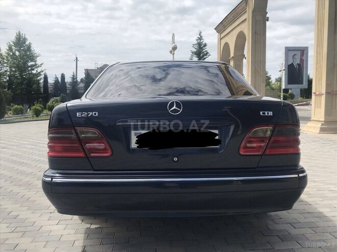 Mercedes E 270 2001, 292,000 km - 2.7 l - Bərdə