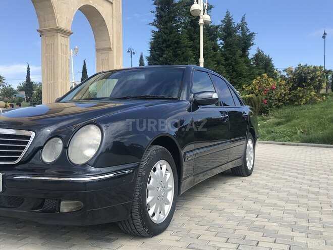 Mercedes E 270 2001, 292,000 km - 2.7 l - Bərdə