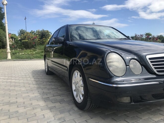 Mercedes E 270 2001, 292,000 km - 2.7 l - Bərdə