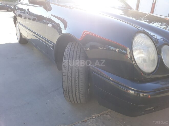 Mercedes E 240 1998, 308,000 km - 2.4 l - Bakı