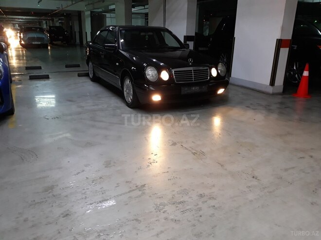 Mercedes E 240 1998, 308,000 km - 2.4 l - Bakı