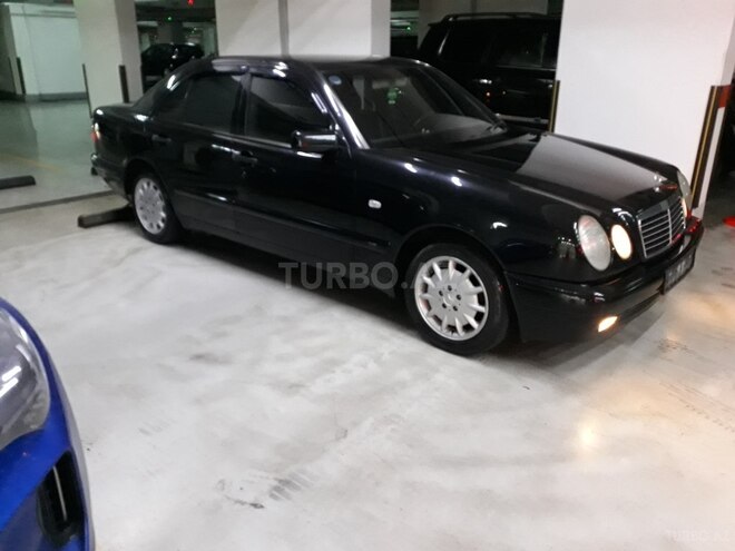 Mercedes E 240 1998, 308,000 km - 2.4 l - Bakı