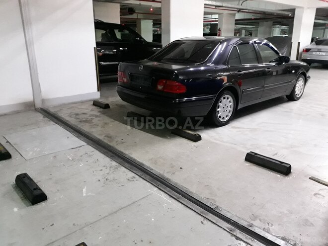 Mercedes E 240 1998, 308,000 km - 2.4 l - Bakı