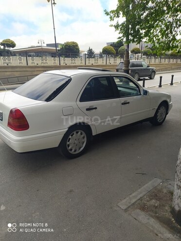 Mercedes C 200 1995, 325,999 km - 2.0 l - Bakı