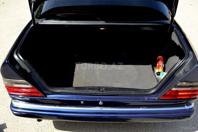 Mercedes E 220 1995, 365,500 km - 2.2 l - Bakı