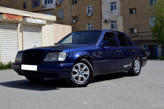 Mercedes E 220 1995, 365,500 km - 2.2 l - Bakı