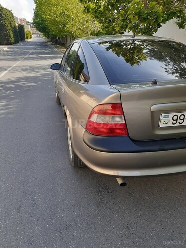 Opel Vectra 1996, 405,000 km - 1.8 л - Bakı