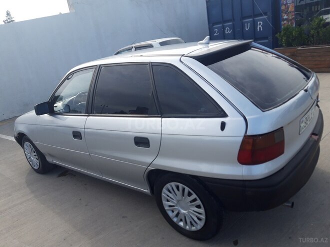 Opel Astra 1994, 322,000 km - 1.6 л - Sumqayıt