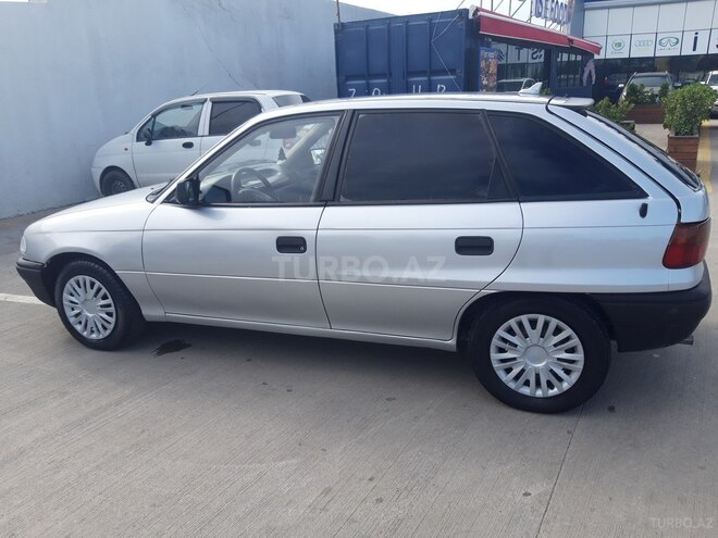 Opel Astra 1994, 322,000 km - 1.6 л - Sumqayıt