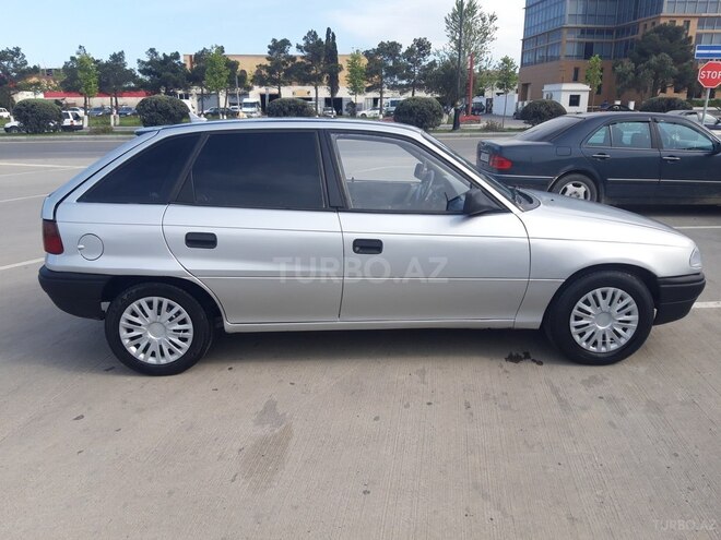 Opel Astra 1994, 322,000 km - 1.6 л - Sumqayıt